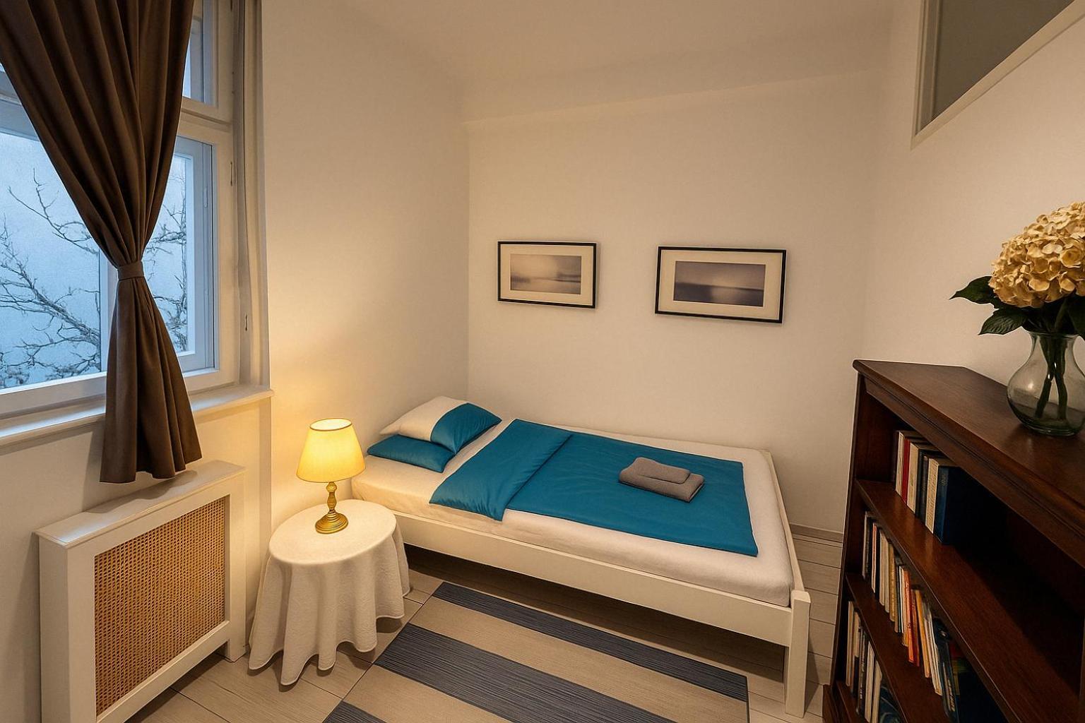 Dinerdowntown With Free Garage Apartament